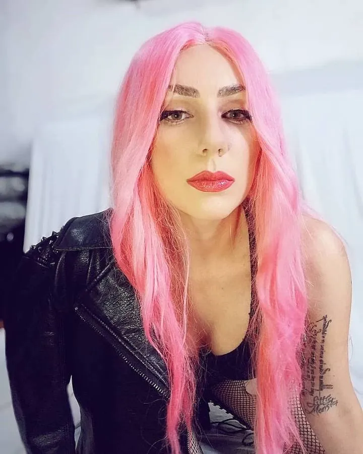 Lady Gaga: hair on point