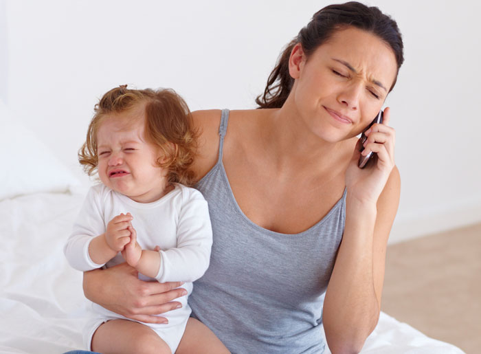 Lady Never Babysits For Single Mom Friend, She Gets Mad When Woman Babysits For Someone Else