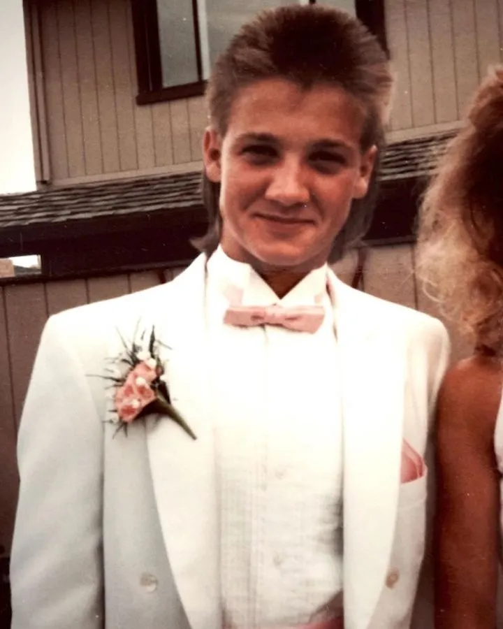 Jeremy Renner (1989)
