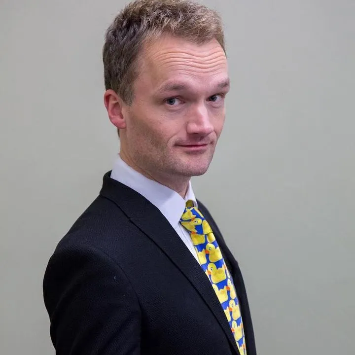 Neil Patrick Harris: nope, not Ellen