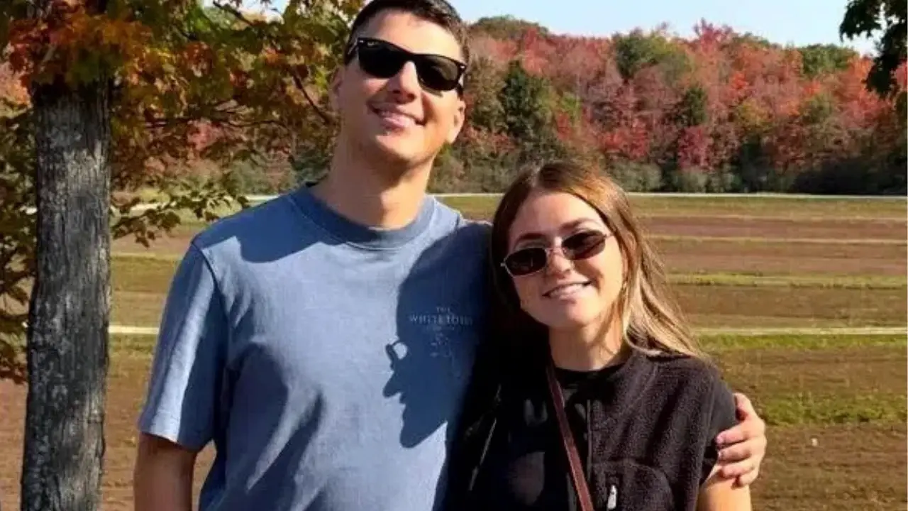 Woman Mortified After Noticing Embarrassing Detail In Photo With Her Boyfriend